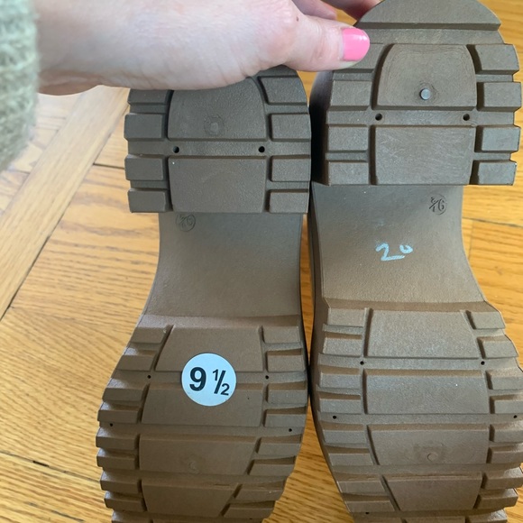 Diba white shiny Chelsea boots 9.5 NEW chunky platform booties - Picture 5 of 5